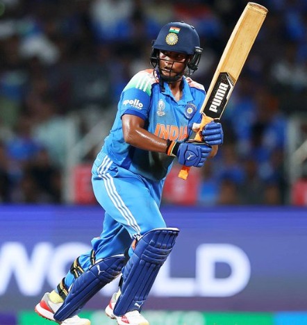 Ind vs SA women: दीप्ति शर्मा ने रचा इतिहास, विश्व कप के 52 साल में कारनामा करने वाली पहली खिलाड़ी