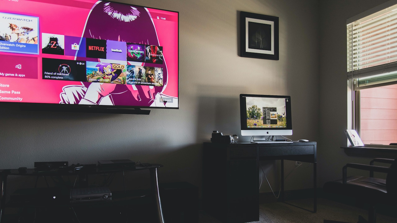 Upgrade your smart TVs under ₹30,000 featured in Amazons Early Black Friday Deals