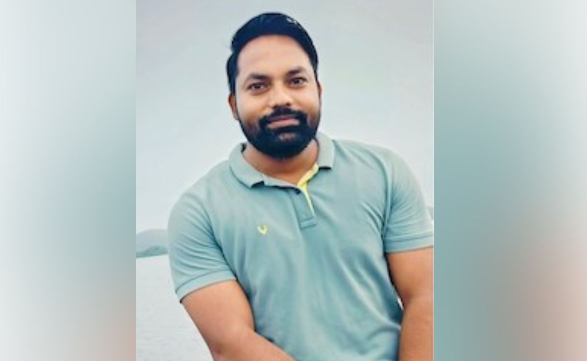 30-Year-Old Was Bowling, Stopped To Have Water. Then Collapsed And Died