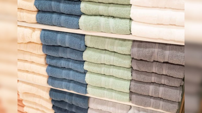 टॉवल पर बनी इन लाइनों का असली राज जानिए, ये सिर्फ डिजाइन नहीं, साइंस का कमाल है