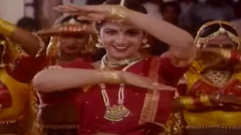 14 डायरेक्टर, 30 एक्टर...24 घंटे में ब्लॉकबस्टर, गिनीज बुक में हुई शामिल, जानते हैं फिल्म का नाम?