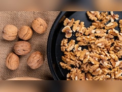 भीगे बादाम नहीं, सिर्फ 15 दिन तक खाली पेट खा लें भीगे अखरोट, फिर देखें कमाल