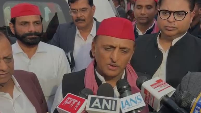 बीजेपी बिहार जैसा खेल... UP में SIR पर अखिलेश यादव ने चुनाव आयोग से की ये बड़ी मांग