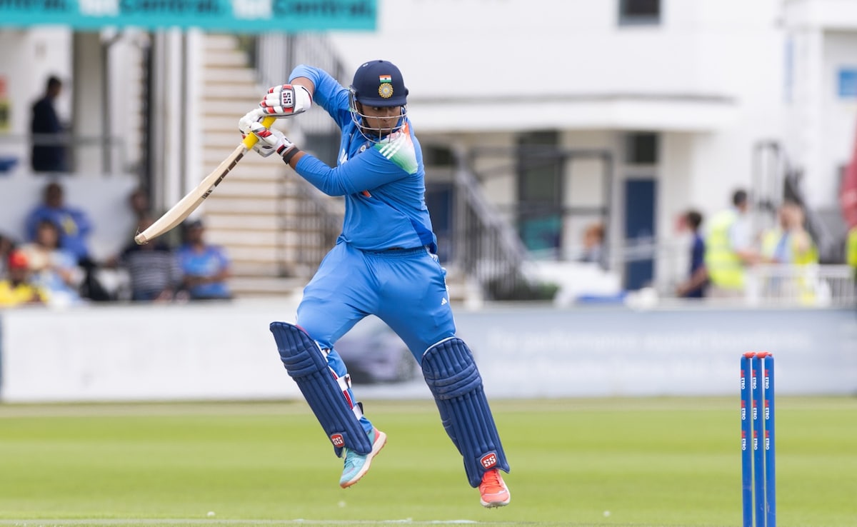 Vaibhav Suryavanshi deslumbra con 144 carreras en 42 bolas en el Asia Cup