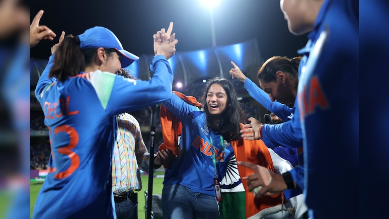 मेरे कंधे पर तिरंगा... ऐतिहासिक जीत के बाद व्हील चेयर पर मैदान में पहुंचीं प्रतीका रावल