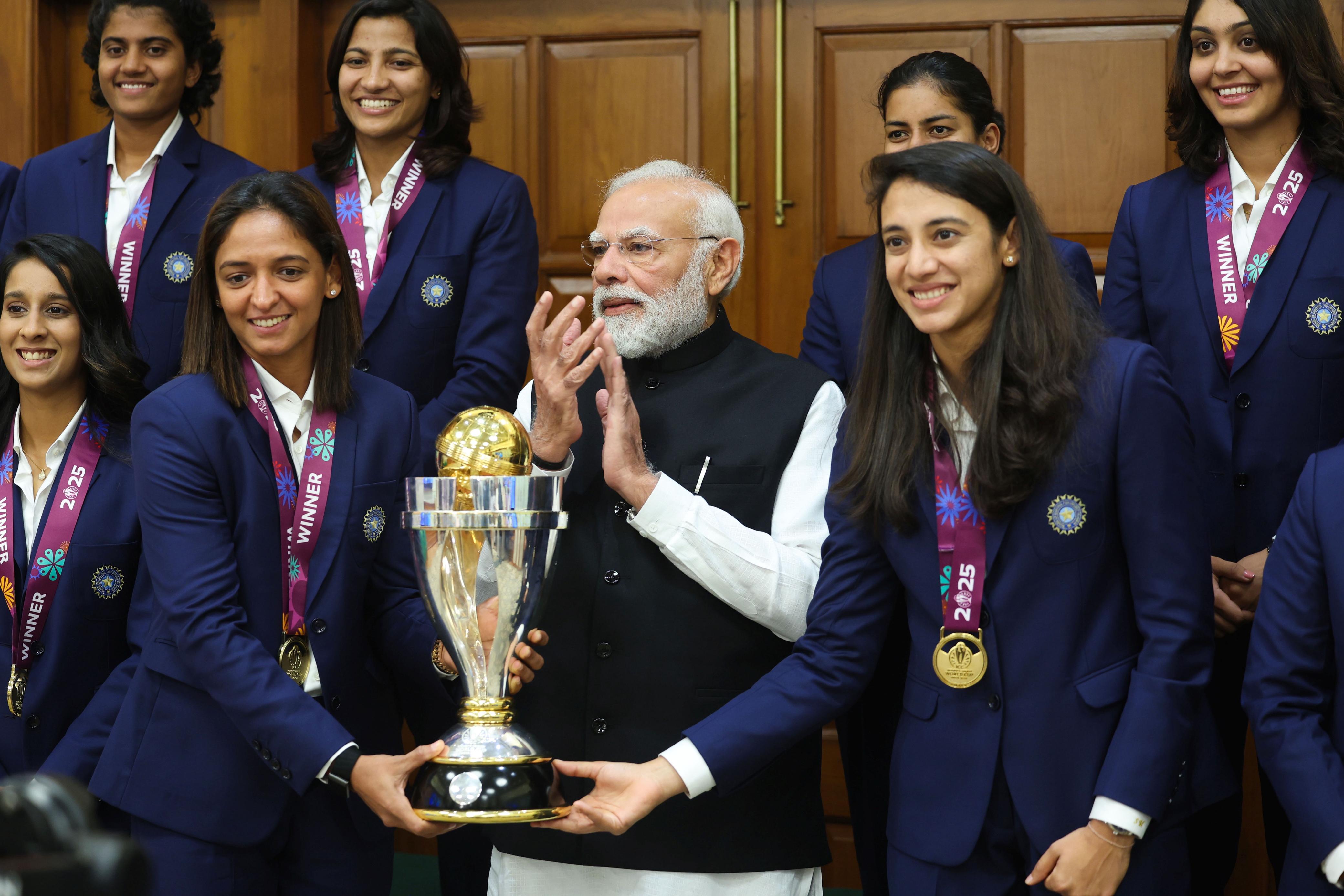 Live: PM Modi Meets World Cup-Winning Indian Cricket Team. See Pics