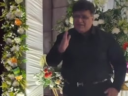 ABCD 2 के गाने पर पिता ने बेटी की संगीत सेरेमनी में किया ऐसा ब्रेक डांस, एकटक देखते रह गए मेहमान, वीडियो वायरल