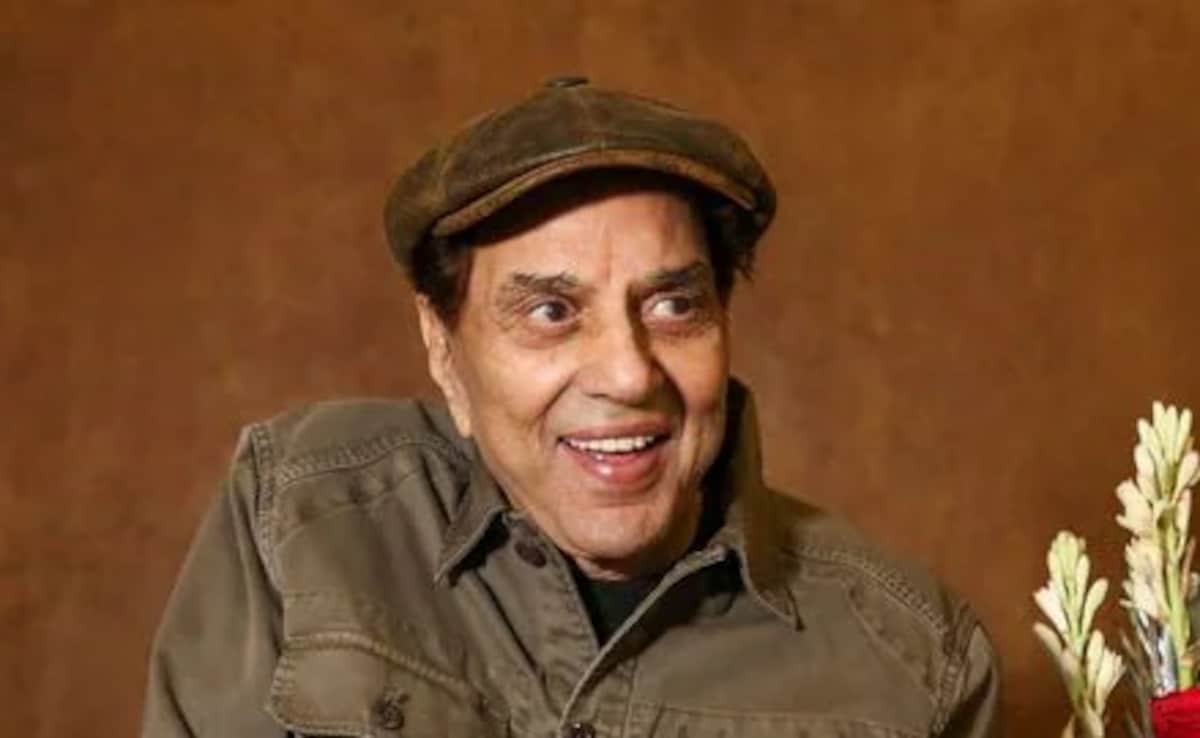 "Dharmendra Went Home Fully Satisfied, Is Stable," Says Breach Candy Doctor In Latest Health Update
