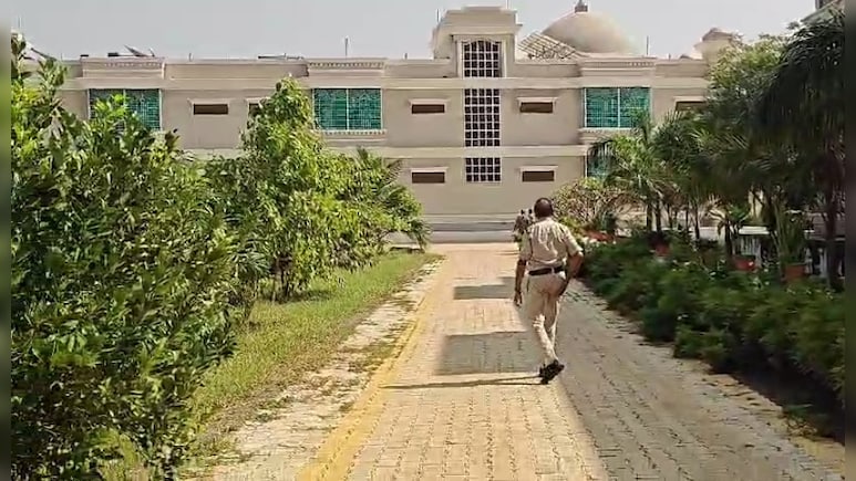 ग्वालियर के स्कूल में धर्मांतरण की खबर को लेकर बवाल, जांच करने पहुंची पुलिस तो कुछ और ही हुआ खुलासा