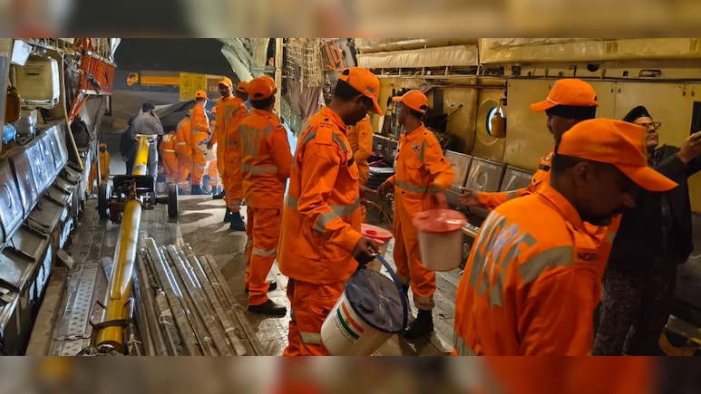 श्रीलंका में चक्रवात "दित्वा" के लिए भारत ने चलाया ऑपरेशन सागर बंधु, NDRF की दो टीमें की तैनात