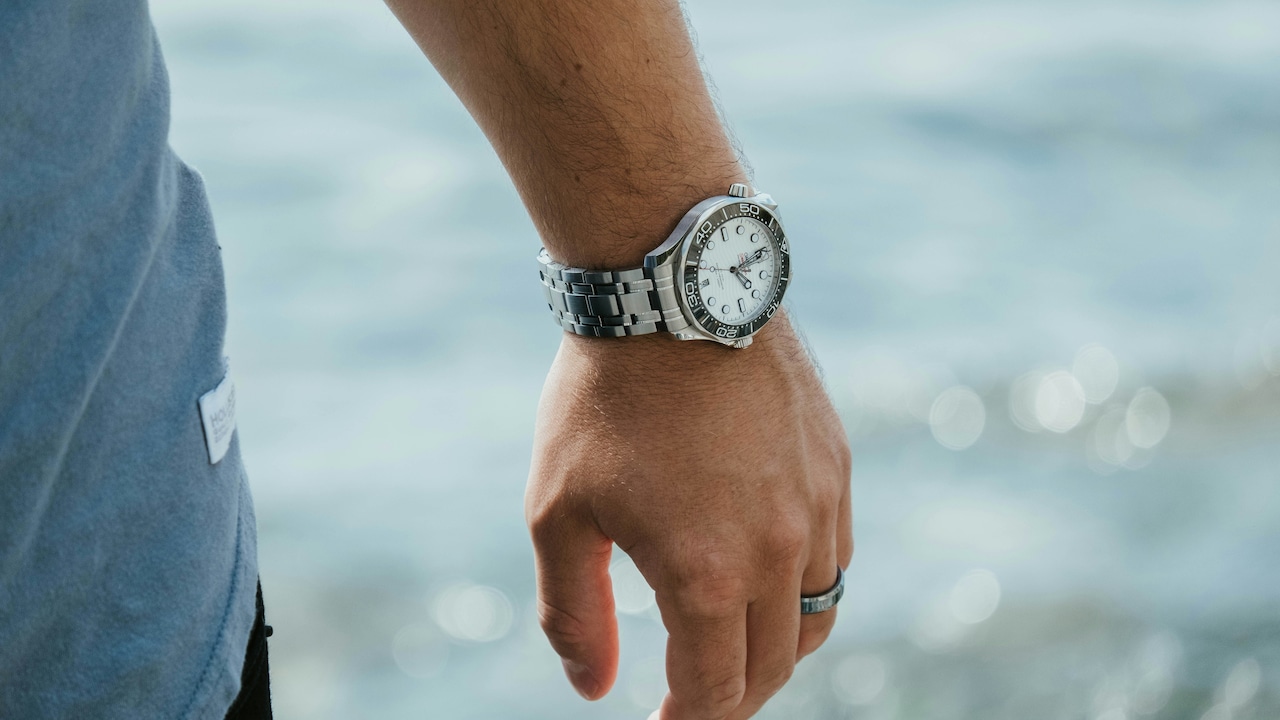 How To Stop Your Watch Strap From Leaving Wrist Marks In Humid Weather