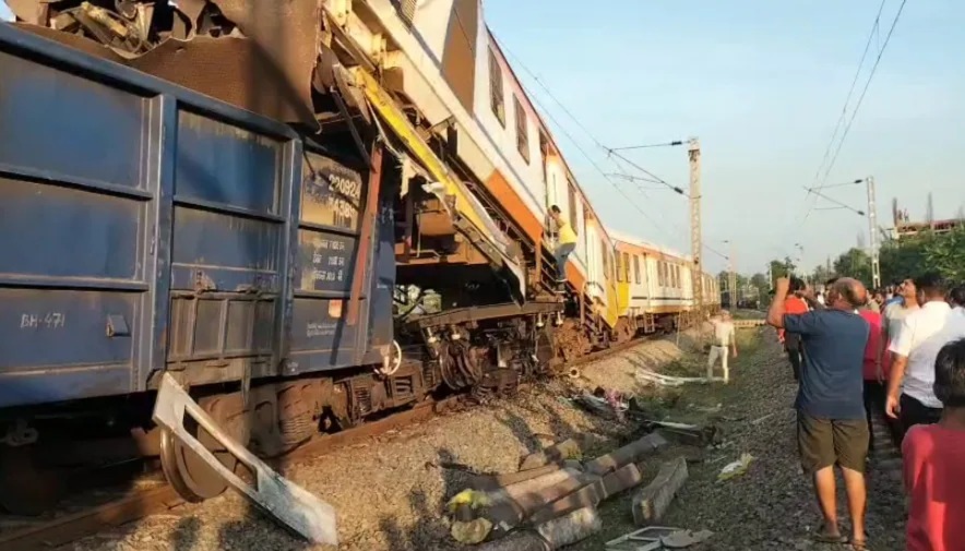 कोरबा साइड से लोकल ट्रेन आ रही थी.. छत्तीसगढ़ में कैसे हुई दुर्घटना बिलासपुर के डीएम ने बताया