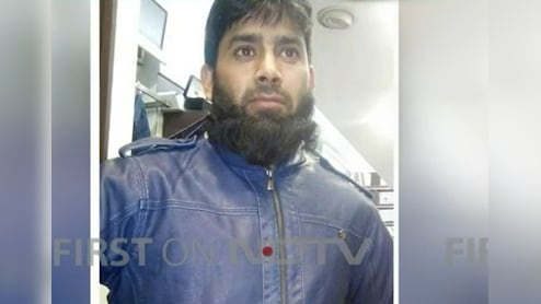 लाल किला ब्‍लास्‍ट:  उमर को कार देने वाले तारिक का फोटो देखिए