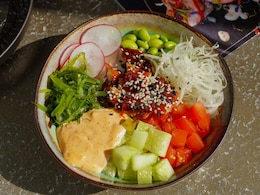 Craving Something Tasty But Healthy? 6 Exciting Poke Bowls You Will Love