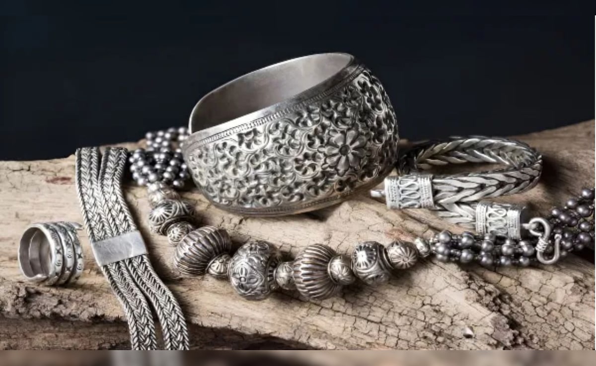 घर में कितनी चांदी रख सकते हैं? कमाई पर टैक्स कितना लगेगा?