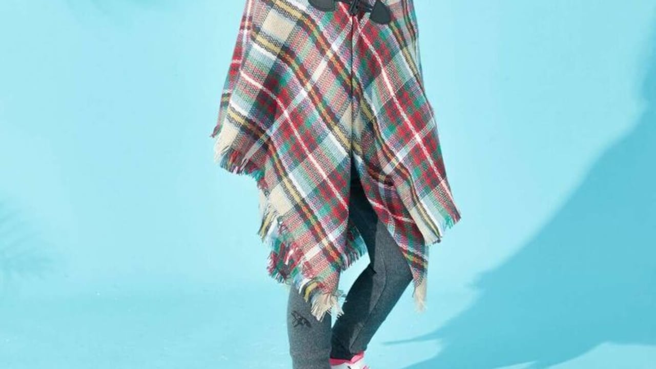 How To Choose A Winter Poncho For Kids: Soft, Warm, Easy To Wear