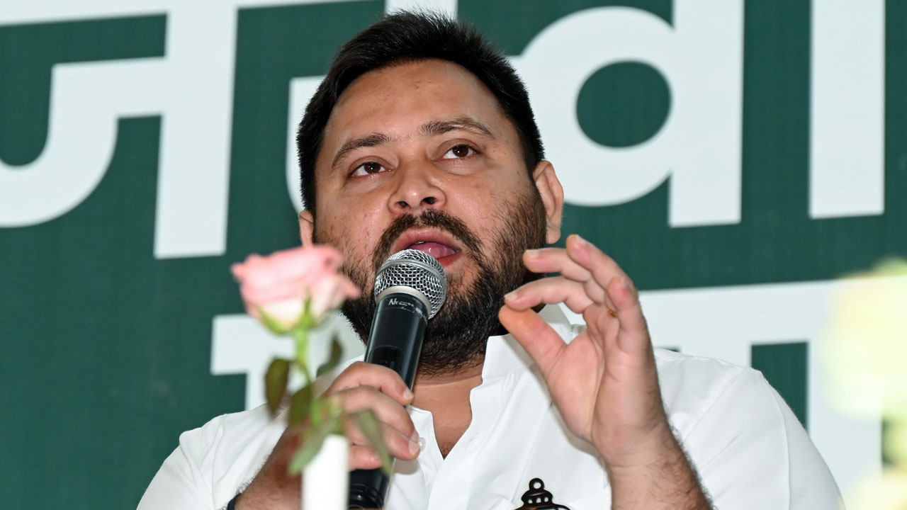 Tejashwi Yadav Slams PM Modi's 'Katta' Salvo
