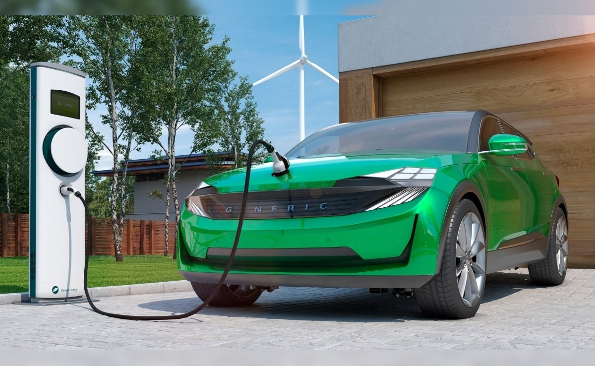 10 लाख रुपये से भी सस्‍ती ये 4 कारें बचाएंगी पेट्रोल का खर्चा, फीचर्स हैं कमाल, गाड़ियां बेमिसाल 