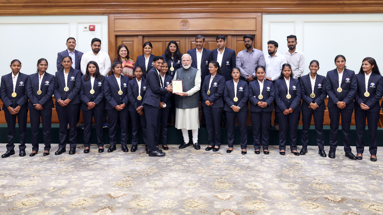 PM Modi Meets Indian Womens Blind Cricket Team After T20 World Cup Triumph