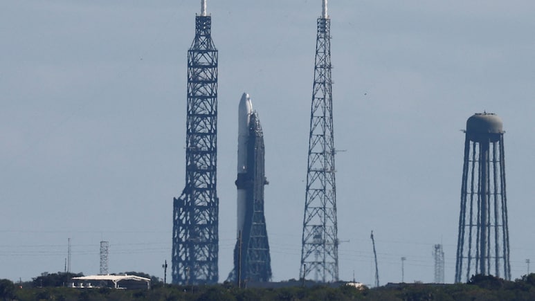 Jeff Bezos's Blue Origin Launches NASA's ESCAPADE Mission To Mars