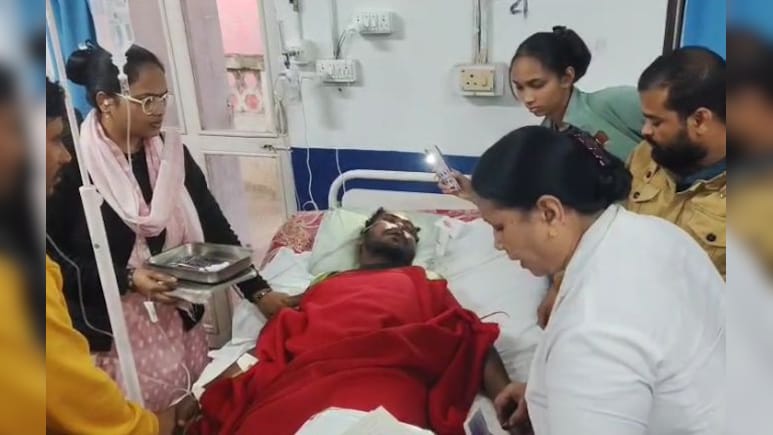 Madhya Pradesh Accident: मजदूरों से भरी वैन पलटी, 2 को आई गंभीर चोट; इलाज के लिए छत्तीसगढ़ रेफर