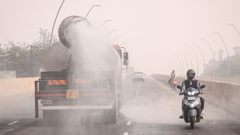 दिल्ली-NCR में दमघोंटू हवा... आज फिर AQI ‘गंभीर’ स्तर पर, कई इलाकों में 450 पार