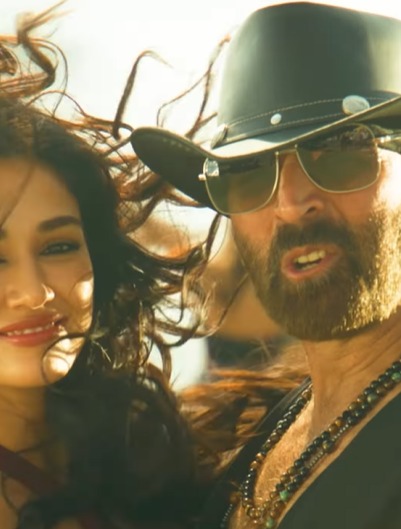 Akshay Kumar Misses "Queen" Katrina Kaif As He Recreates <i>Uncha Lamba Kad</i> With Disha Patani