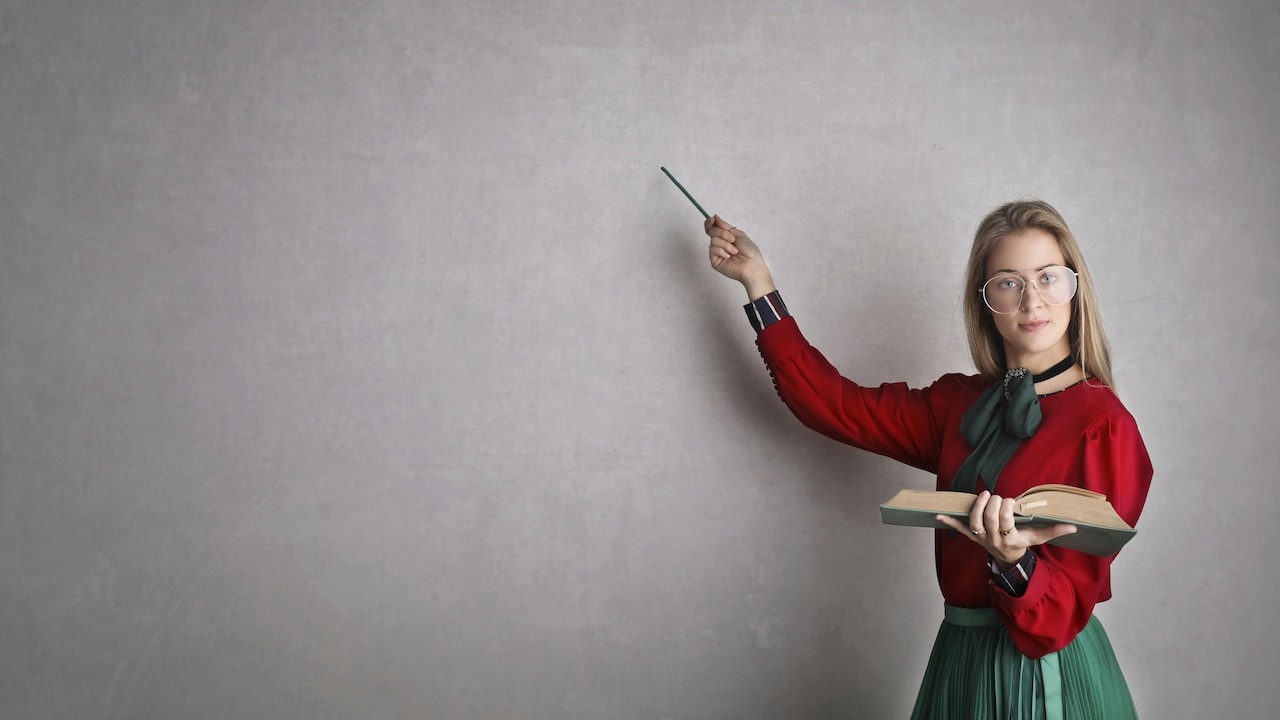 Bishop sleeves Bishop sleeves