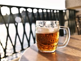 रोज कितने पैग शराब पीना Safe है? कितना पीने से नशा पूरे दिन रहता है? जानें रोज Alcohol लेने के नुकसान