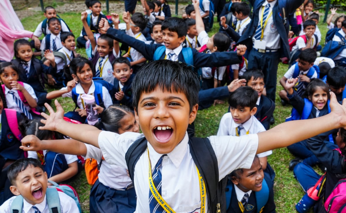 World Children's Day 2025: Share These Wishes, WhatsApp Status, Greetings And Quotes To Celebrate Childhood