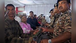 गरियाबंद में नक्सली 'खत्म'! सभी एक्टिव नक्सलियों ने किया सरेंडर, दो माओवादियों पर&nbsp; 8-8 लाख का इनाम