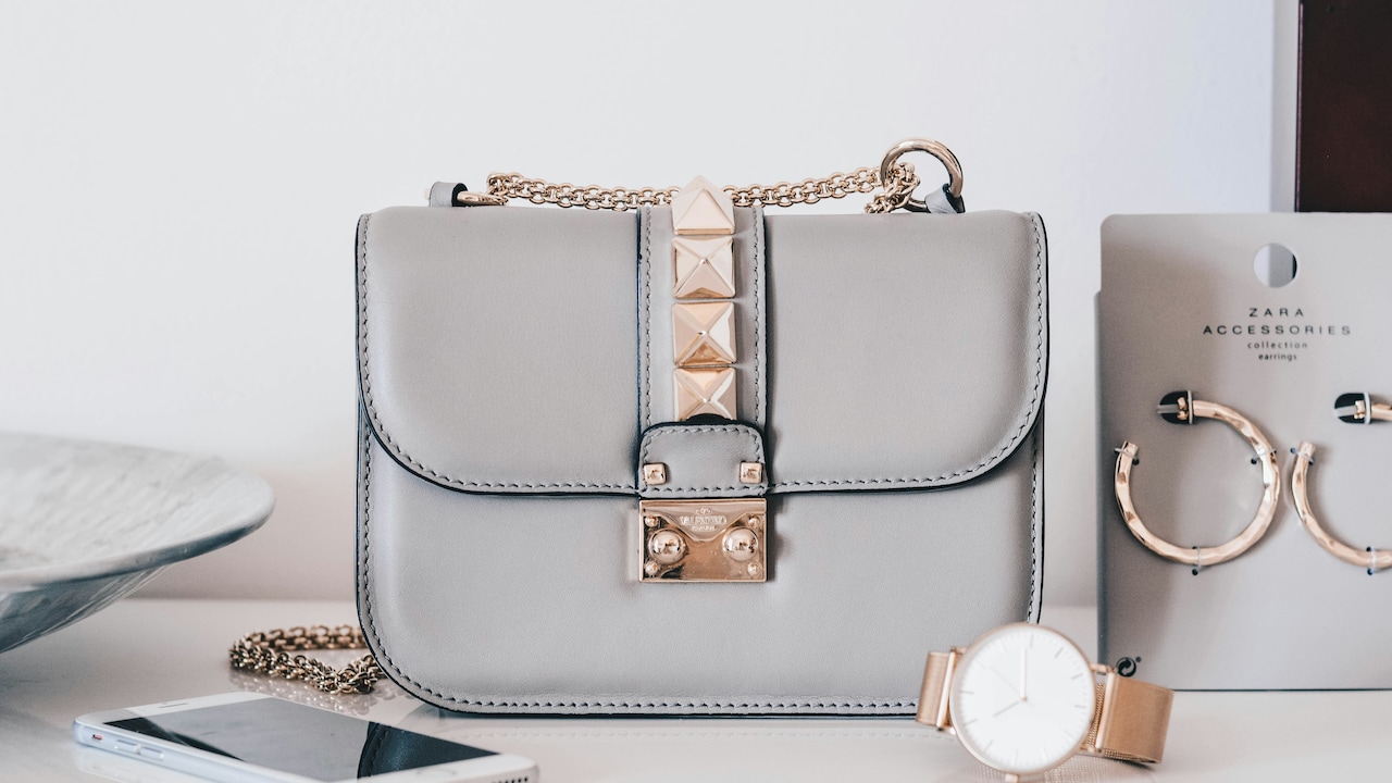 Myntra Black Friday: Best DKNY And Love Moschino Bags At Half Price