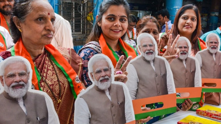 Bihar Election Result: NDA बंपर जीत की ओर, तोड़ने जा रही 2010 का रिकॉर्ड