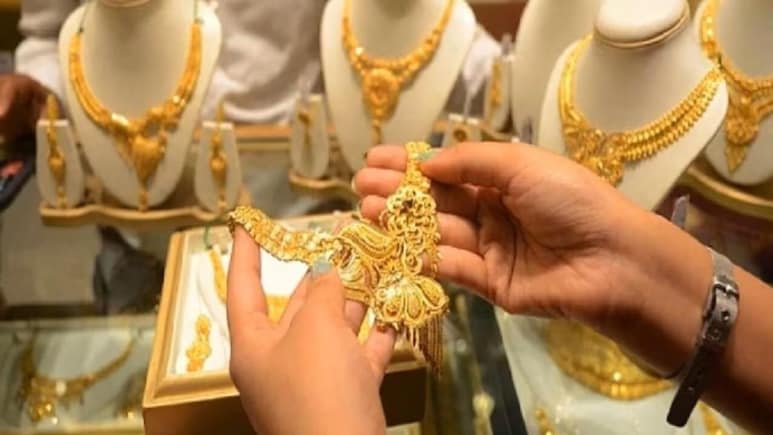 Gold-Silver Rates: बड़ी गिरावट के बाद फिर से 2,500 रुपये उछला सोना-चांदी, जानिए आज 26 नवंबर, बुधवार को क्‍या भाव चल रहा