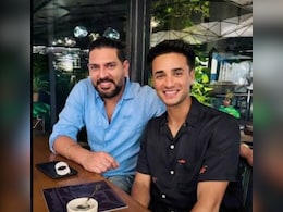 IND vs ZIM, T20 World Cup 2026: 'बल्ले को ही सारी बातें करने देते हैं', गुरु युवराज सिंह ने की अभिषेक शर्मा के पारी की जमकर तारीफ&nbsp;