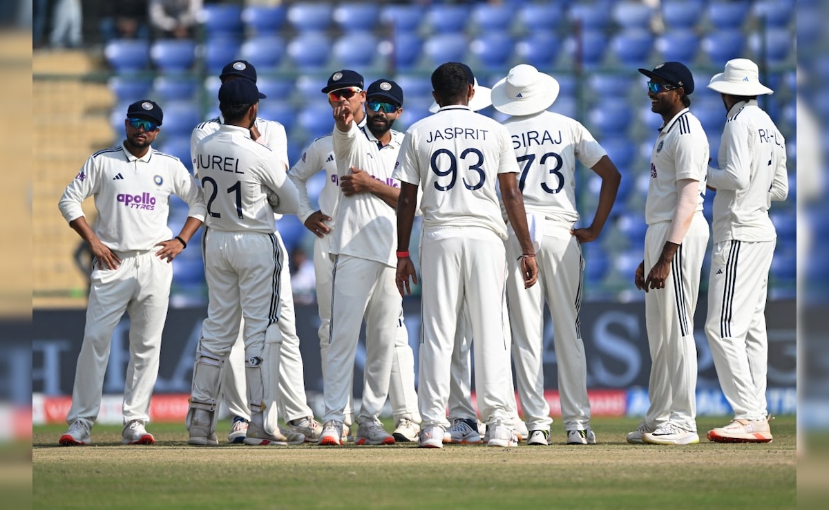 IND vs SA: दक्षिण अफ्रीका के खिलाफ टेस्ट सीरीज से पहले प्लेइंग 11 नहीं, बल्कि इस खिलाड़ी की हो रही चर्चा