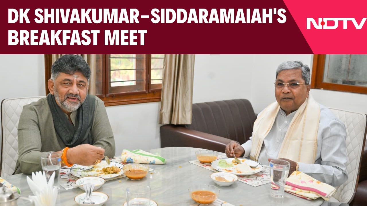 DK Shivakumar Reaches Siddaramaiah's House For Breakfast Meet Amid Tussle