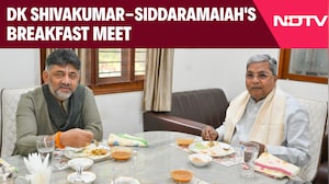 DK Shivakumar Reaches Siddaramaiah's House For Breakfast Meet Amid Tussle