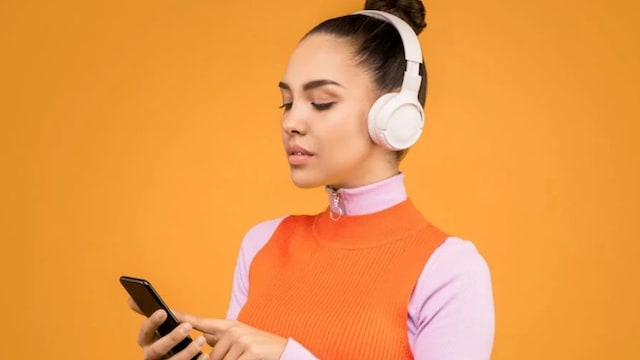 Is your habit of scrolling on Instagram an addiction or just a habit?
