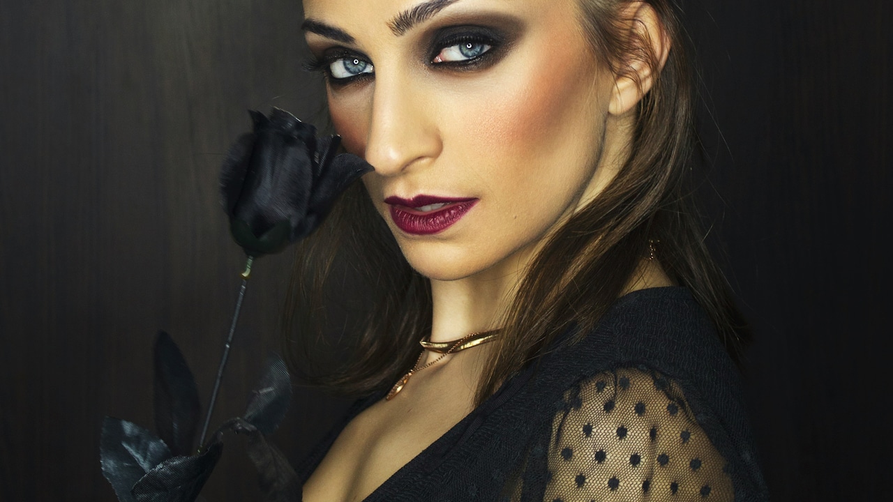 Upgrade your eye makeup routine with these 5 smoky eye essentials Upgrade your eye makeup routine with these 5 smoky eye essentials