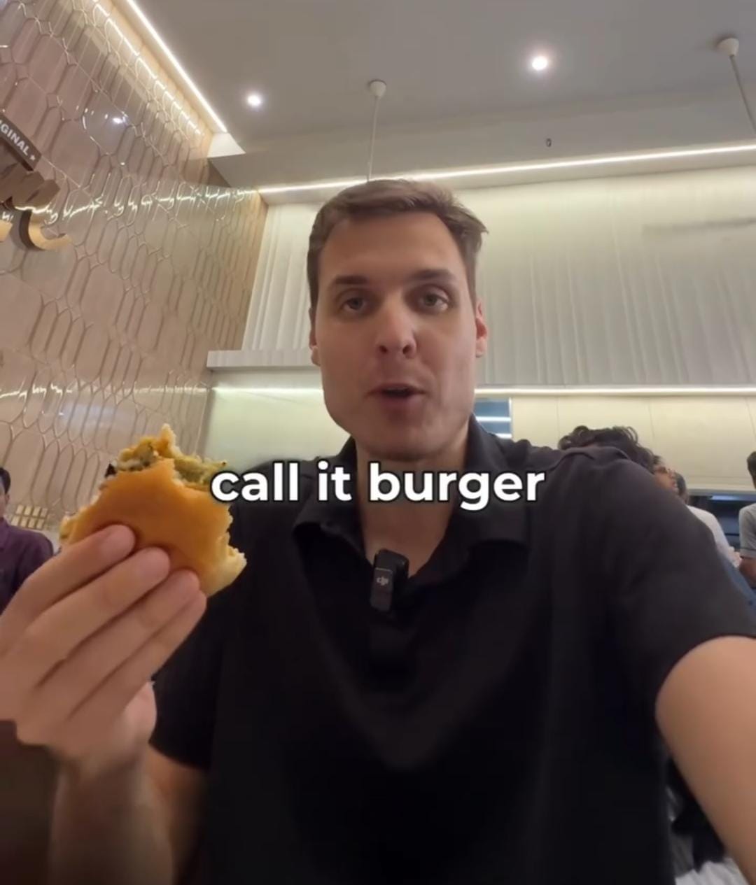 'Vada Pav Is Not Burger' - Foodies React To German Man's Mumbai Food Vlog