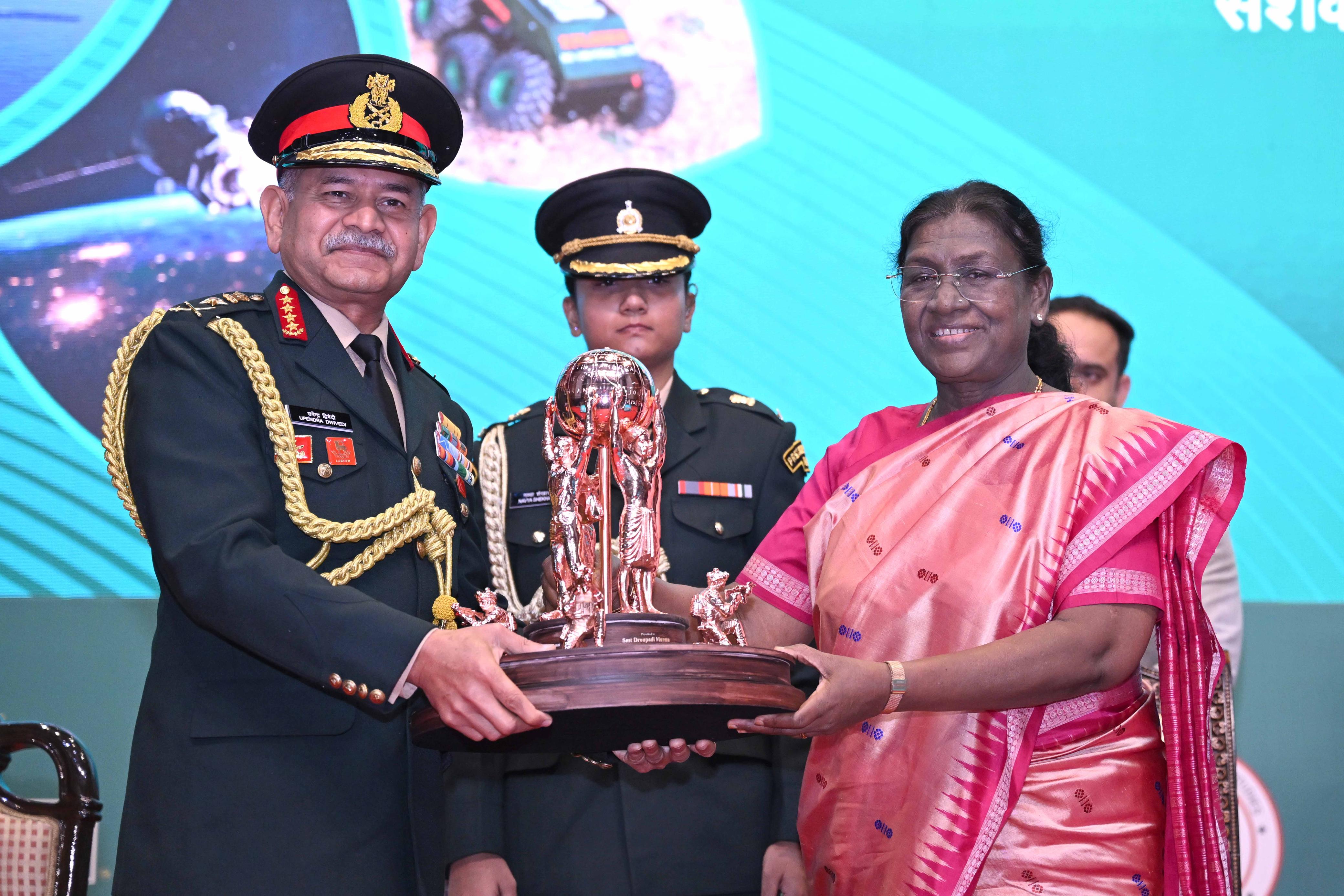 चाणक्य डिफेन्स डायलॉग-2025 में छाया ऑपरेशन सिंदूर, राष्ट्रपति मुर्मू बोलीं- दुनिया देखी भारत की ताकत