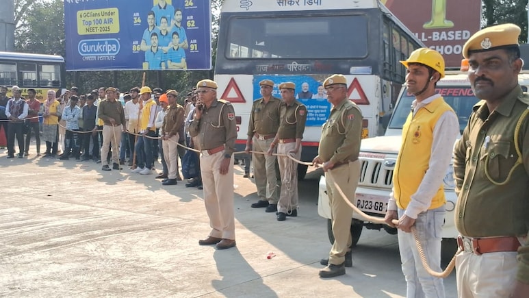 सीकर रोडवेज बस डिपो पर लावारिस गाड़ी में बम की सूचना, मौके पर पहुंचा प्रशासन; निकला मॉक ड्रिल 
