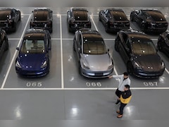 Musk Expects Approval For Tesla's Full Self-Driving In China In 2026