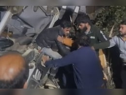 जम्मू-कश्मीर के बडगाम में बड़ा सड़क हादसा, 4 लोगों की मौत, कई घायल