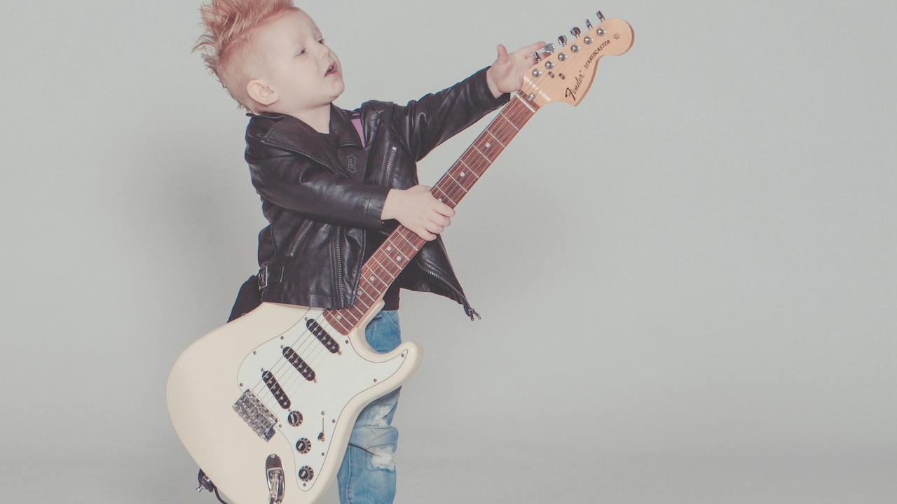 Grab the best kidswear deals on Myntra Black Friday Sale