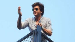 On 60th Birthday, SRK Skips Meeting Fans At Mannat Due To Crowd Control Issues: "My Deepest Apologies"