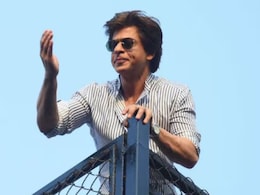 On 60th Birthday, SRK Skips Meeting Fans At Mannat Due To Crowd Control Issues: "My Deepest Apologies"