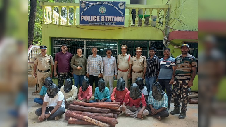 घना जंगल और लाल चंदन का अवैध कारोबार... पुलिस के हत्थे चढ़े आंध्र और तमिलनाडु के 'पुष्पा', पढ़ें फिर क्या हुआ