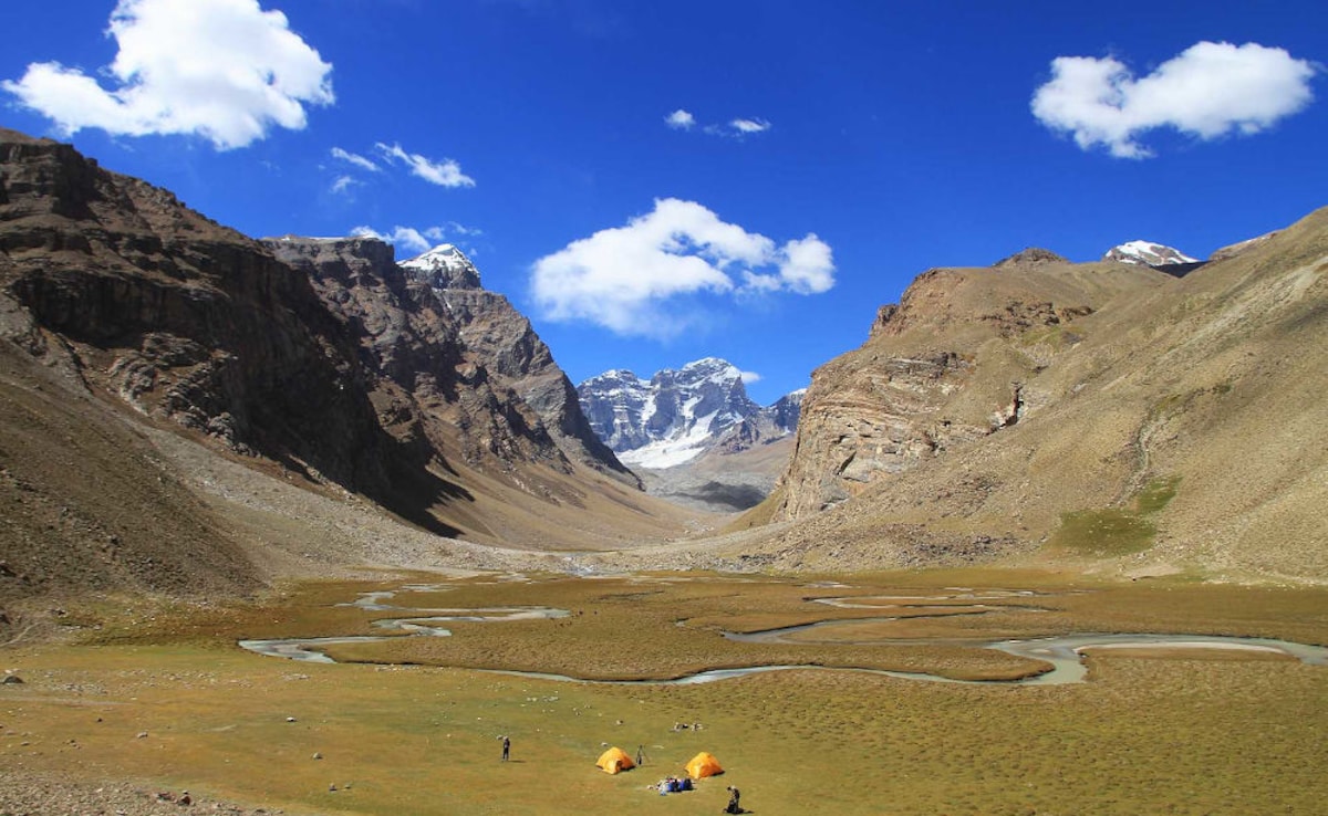One can undertake activities like hiking at Pamir Mountains One can undertake activities like hiking at Pamir Mountains